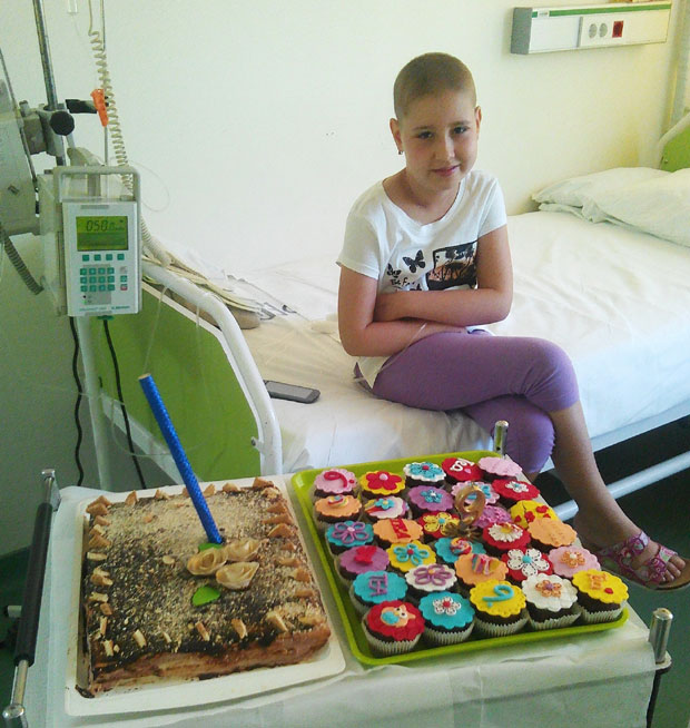 САКУПЉЕН НОВАЦ ЗА ЛЕЧЕЊЕ ДЕВОЈЧИЦЕ: Теодора путује у Франкфурт
